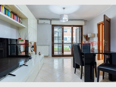 Appartamento in vendita a Roma, Via Raffaello Liberti - Roma, RM