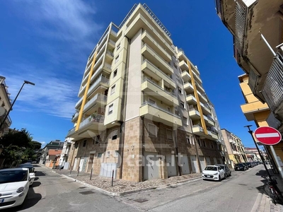 Appartamento in vendita Via dei Marsi , Pescara