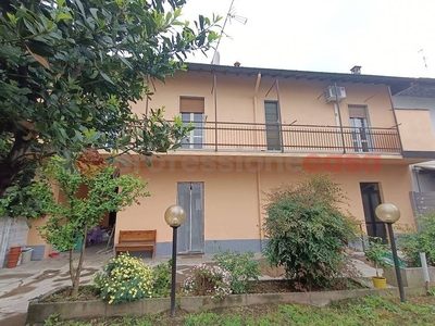 Casa Indipendente in vendita a Parabiago, via cesare battisti, 10 - Parabiago, MI