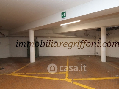 Garage/Posto auto in Affitto in PORTA MAZZINI a Bologna
