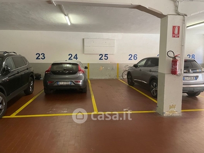 Garage/Posto auto in Affitto in Via Andrea Costa a Bologna