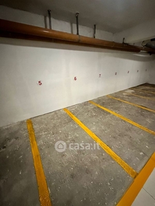 Garage/Posto auto in Affitto in Via Guglielmo Marconi a Castellammare di Stabia