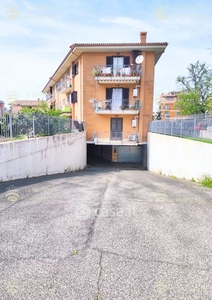 Garage/Posto auto in Affitto in Via Pietro Nenni a Palombara Sabina