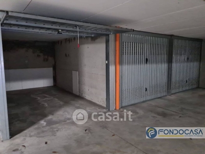 Garage/Posto auto in Affitto in Via Trento a Meda