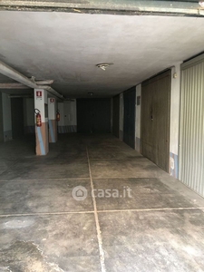 Garage/Posto auto in Affitto in Via Trieste a Pontecagnano Faiano