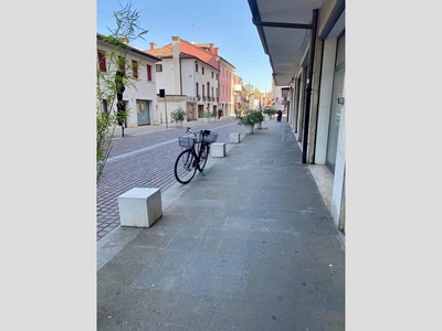 Negozio in Vendita a Venezia, 120'000€, 35 m²