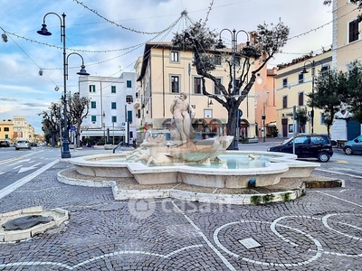 Negozio/Locale commerciale in Affitto in Piazza giuseppe mazzini a Nettuno