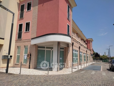 Negozio/Locale commerciale in Affitto in Via Tergola 1 a Villa del Conte