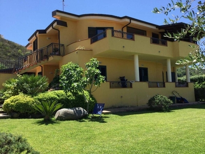Esclusiva villa di 258 mq in vendita Zambrone, Calabria