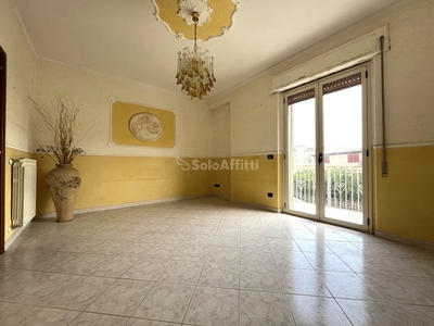 Quadrilocale in Affitto a Catanzaro, zona Lido Porto, 1'500€, 112 m², arredato