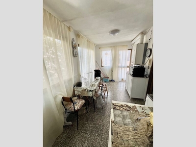 Quadrilocale in Vendita a Bari, 140'000€, 110 m²