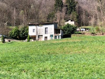 Rustico casale in Via Silvio Pellico sc a Cortenova