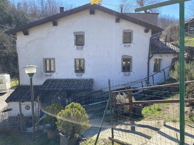 Soluzione Indipendente in vendita a San Benedetto Val di Sambro - Zona: Montefredente