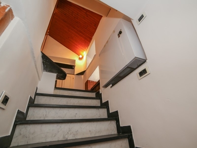 Trilocale in Affitto a Genova, zona Sestri Ponente, 380€, 42 m², arredato