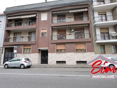 Trilocale in Vendita a Novara, zona Sant'Andrea, 95'000€, 100 m²