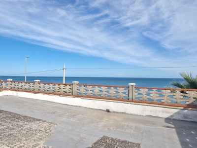 Villa di 5 vani /271 mq a Trani (zona Lungomare) VISTA MARE!!