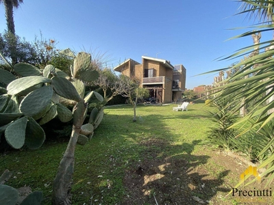 Villa in affitto a Ladispoli