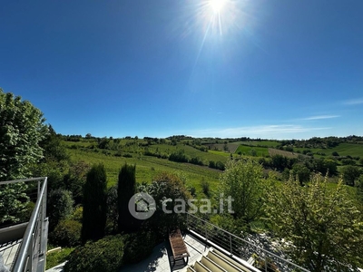 Villa in Affitto in Strada Comunale Paghisano a Tortona