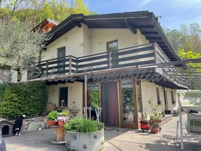 Villa in vendita a Luzzana