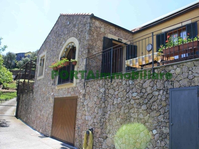 Villa in vendita a Quiliano