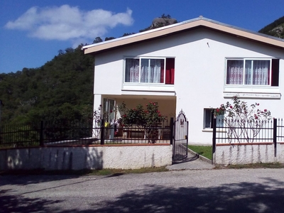 Villa in vendita a Valle Castellana - Zona: Pietralta