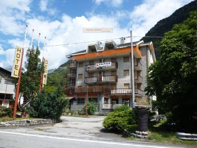 Fondo commerciale in vendita Aosta
