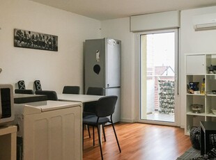 Appartamento con 1 camera da letto con balcone a Villapizzone, Milano