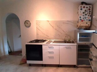 Appartamento in affitto a Carrara