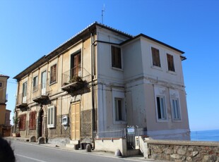 Appartamento in vendita a Pizzo