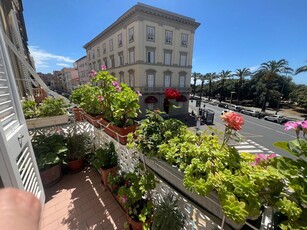 Appartamento in vendita, Livorno viale italia