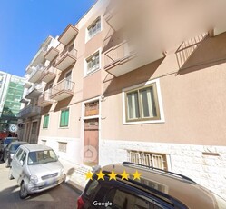 Appartamento in vendita Via Derna , Putignano
