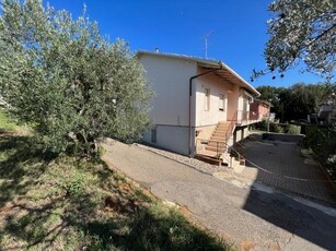 Casa indipendente con giardino a Bibbona