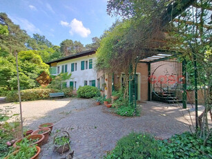 Casa indipendente con giardino a Borgo Ticino