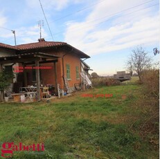 Casa indipendente con giardino a Fossano