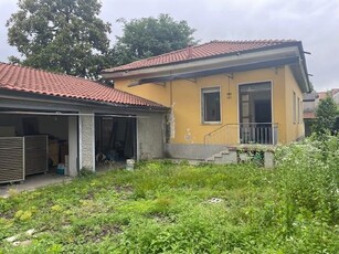 Casa indipendente in vendita a Desio