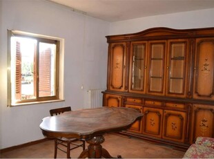 Casa indipendente in vendita a Lucignano