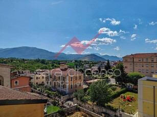 Casa indipendente in vendita a Sulmona