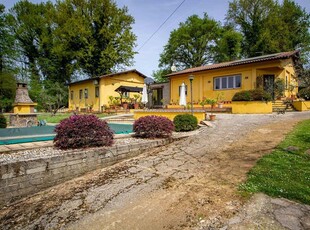 Cave: Villa unifamiliare unico livello 195mq con giardino