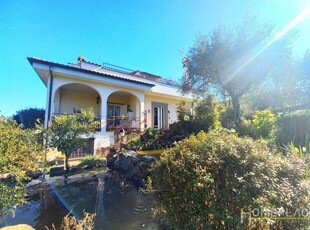 Ciampino: Splendida villa unifamiliare su tre livelli