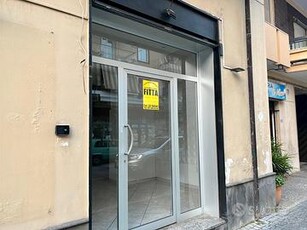 Locale commerciale fronte strada 40 mq