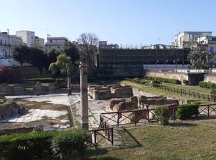 Negozio in vendita a Pozzuoli