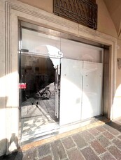 Negozio / Locale in affitto a Mantova - Zona: Centro storico