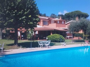 Riano - Villa unifamiliare con piscina in residen T904