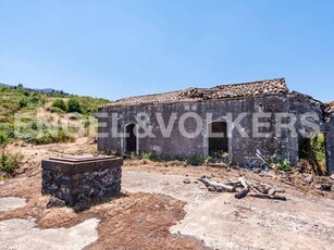 Rustico in vendita a Castiglione Di Sicilia