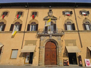 SANSEPOLCRO, TOSCANA: APPARTAMENTO IN VENDITA NEL CENTRO STORICO