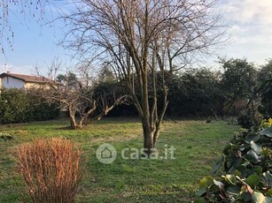 Terreno edificabile in Vendita in Via delle Brughiere a Lentate sul Seveso