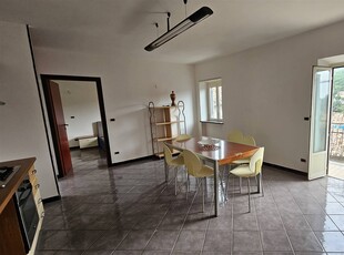 Vendita Appartamento, in zona CENTRO STORICO - ROCCA, SORIANO NEL CIMINO
