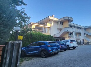 Vendita Appartamento, in zona STAZIONE DI MONTALTO, MONTALTO UFFUGO