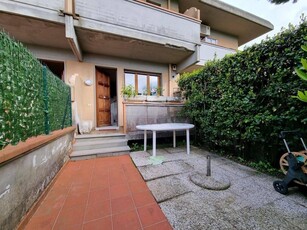 Villa a schiera in vendita a Massa