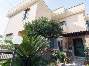 Villa a schiera in vendita a Pozzuoli